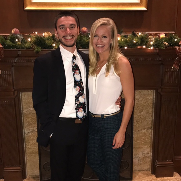 Jessica Shae 🌿 Poshmark Ambassador! - Picture 3 of 7